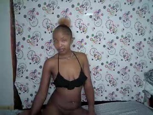 Screenshot from queen_dimple1 webcams
