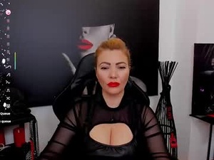 Screenshot from queencatsnow webcams