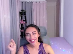 Screenshot from queenfoxylady webcams