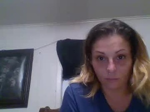 Screenshot from queenmcnew webcams