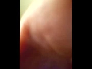 Screenshot from rachel_besos webcams