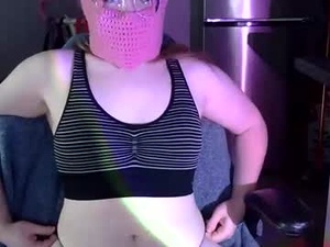 Screenshot from raeluv333 webcams