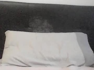 Screenshot from raffares8571 webcams