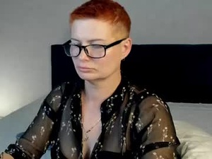 Screenshot from raven_channy webcams
