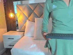 Screenshot from real_doncella_pussy webcams