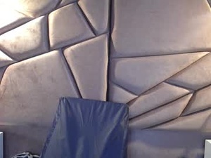 Screenshot from redberry_666 webcams