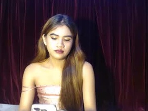 Screenshot from rema_thebigcock webcams