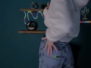 Screenshot from renata_hotty webcams