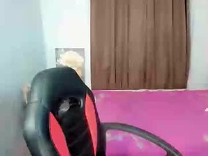 Screenshot from rhea_xoxo webcams