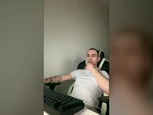 Screenshot from richiekash webcams