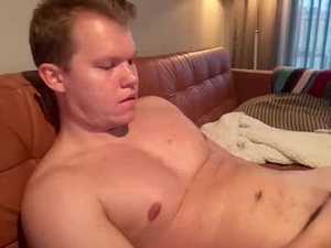 Screenshot from ricocumx webcams