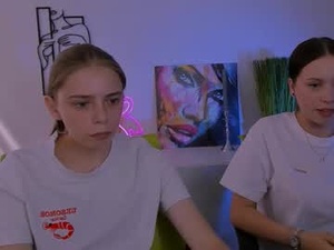 Screenshot from rina_roo webcams
