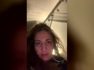 Screenshot from robdiaz1023163260 webcams