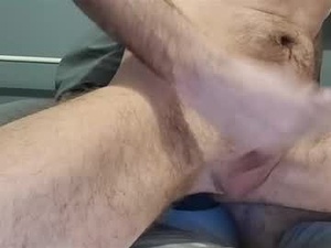 Screenshot from roman5102593 webcams