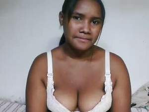 Screenshot from roosesexy webcams