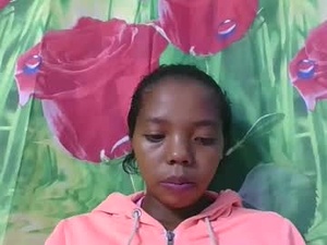 Screenshot from rosah225127 webcams