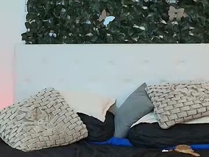 Screenshot from rose__swan webcams