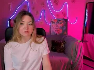 Screenshot from rose_veil webcams