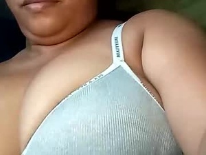 Screenshot from roseinasia webcams