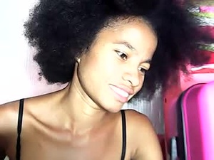 Screenshot from rosie6601 webcams