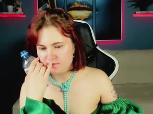 Screenshot from roxy_foxi webcams