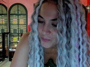Screenshot from roxy_mars webcams