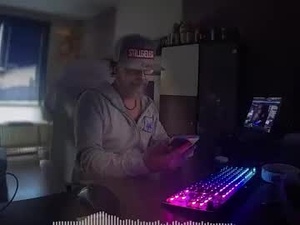 Screenshot from roy_foxyou webcams