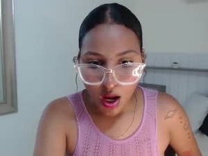 Screenshot from rubi_diamondk webcams