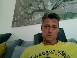 Screenshot from rudeski webcams