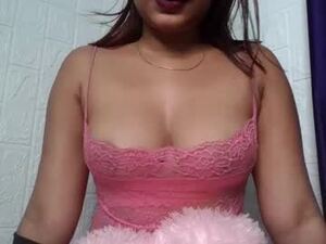 Screenshot from rushali_2 webcams