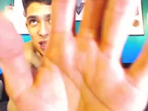 Screenshot from ryan_strone webcams