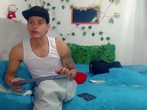 Screenshot from saiyan_82 webcams