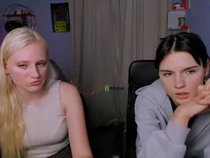 Screenshot from salma_velvet webcams