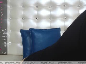 Screenshot from samantrak_love webcams