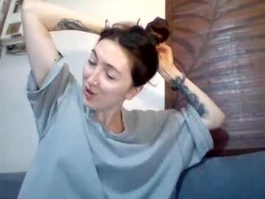 Screenshot from samatha777 webcams
