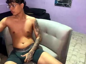 Screenshot from samuel_mora webcams
