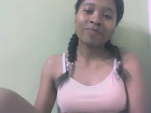 Screenshot from sandy735579 webcams