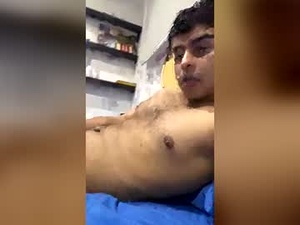 Screenshot from sant233529 webcams