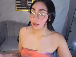 Screenshot from sara_lux_t webcams