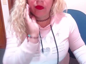 Screenshot from saralovens webcams