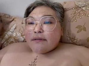 Screenshot from sarastar1986 webcams