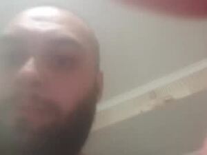 Screenshot from sasha_piro webcams