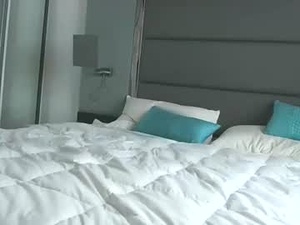 Screenshot from sassiasia webcams