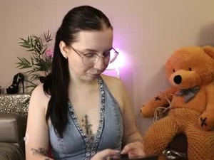 Screenshot from savage_tezy webcams
