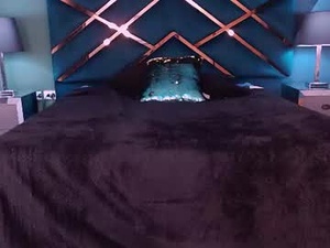 Screenshot from scarleett_02 webcams