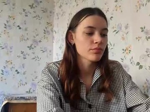 Screenshot from scarlet1flowers webcams