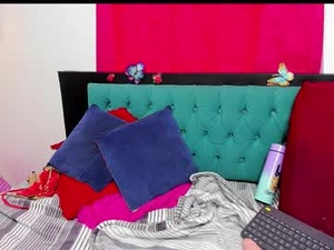 Screenshot from scarlett40_ webcams