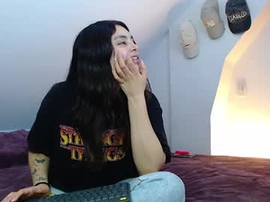 Screenshot from scarlett_dharius_ webcams