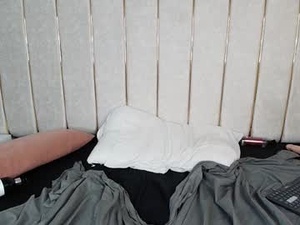 Screenshot from scarlettvance7 webcams