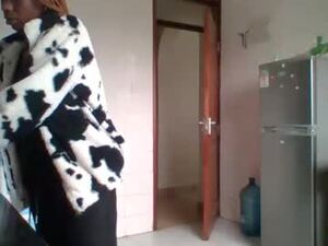 Screenshot from sebatrishaa webcams